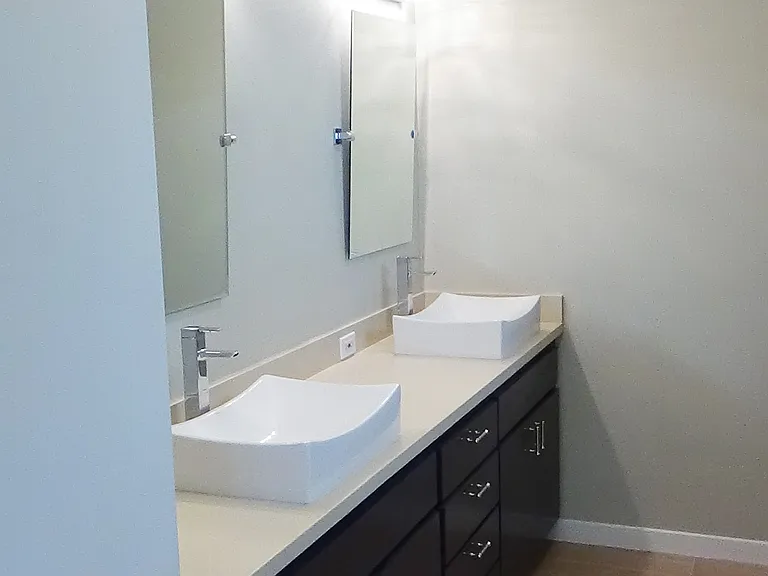14224 Riverside Dr #2 — Photo 7
