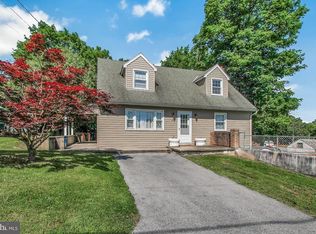 36 Mountain Spring Rd, Blandon, PA 19510
