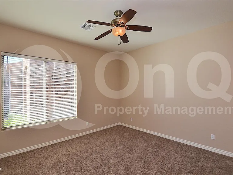 36435 N Porta Nuova Rd — Photo 13