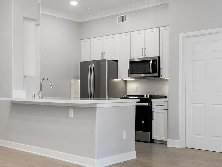 Paladia Luxury Apartments — Photo 72