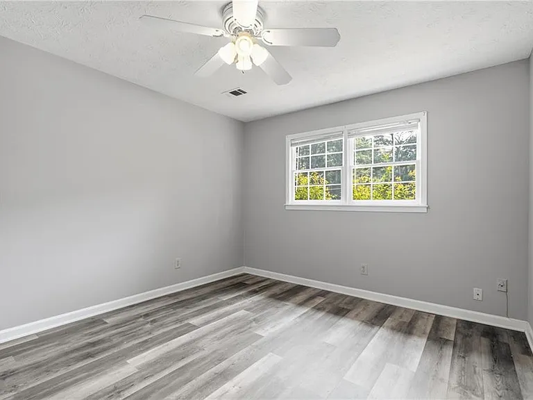 432 Charleston Ln #432 — Photo 12