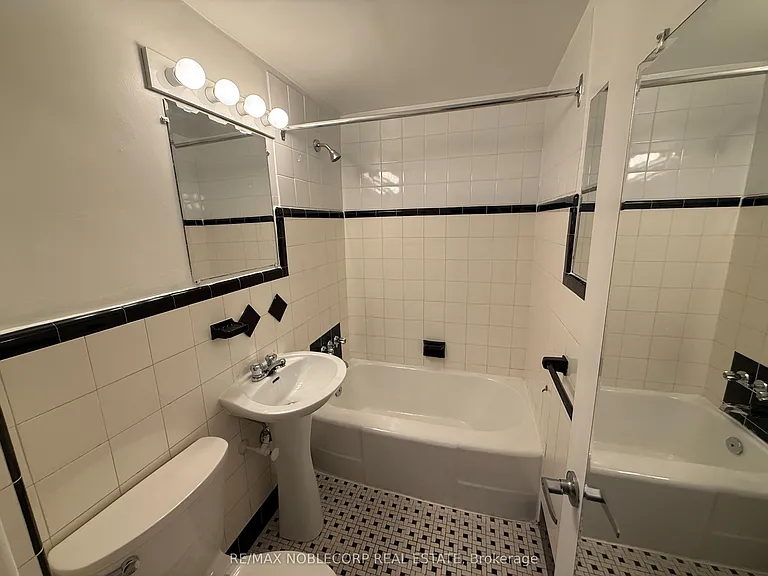 1315 Bayview Ave #206 — Photo 6