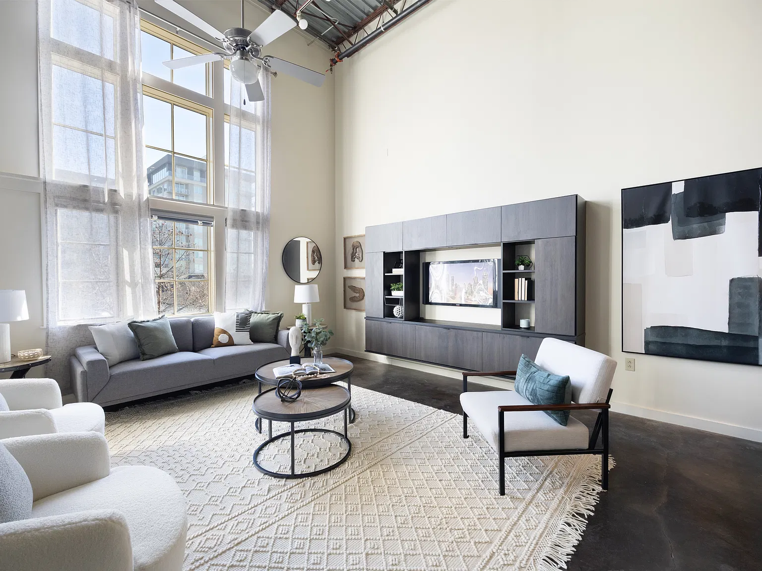 1 bed, 1070 sqft, $2,795 — Photo 2