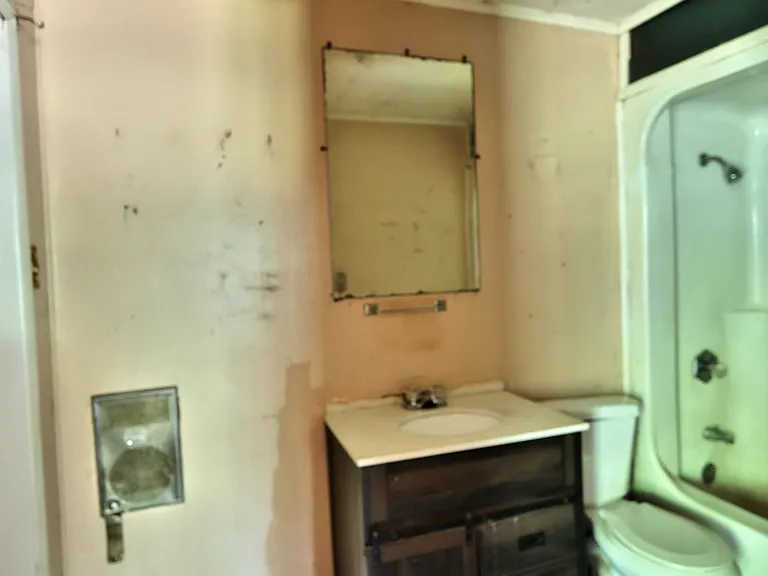 127 Barbara Ave — Photo 11