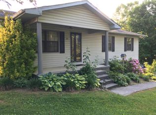 205 Mount View Rd, Jacksboro, TN 37757