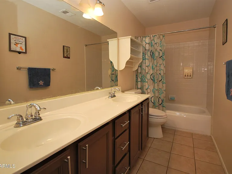 1227 E Glenhaven Dr — Photo 16
