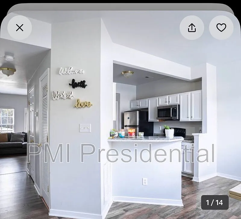 3 bed, 2.5 bath, 1414 sqft, $2,500 — Photo 3