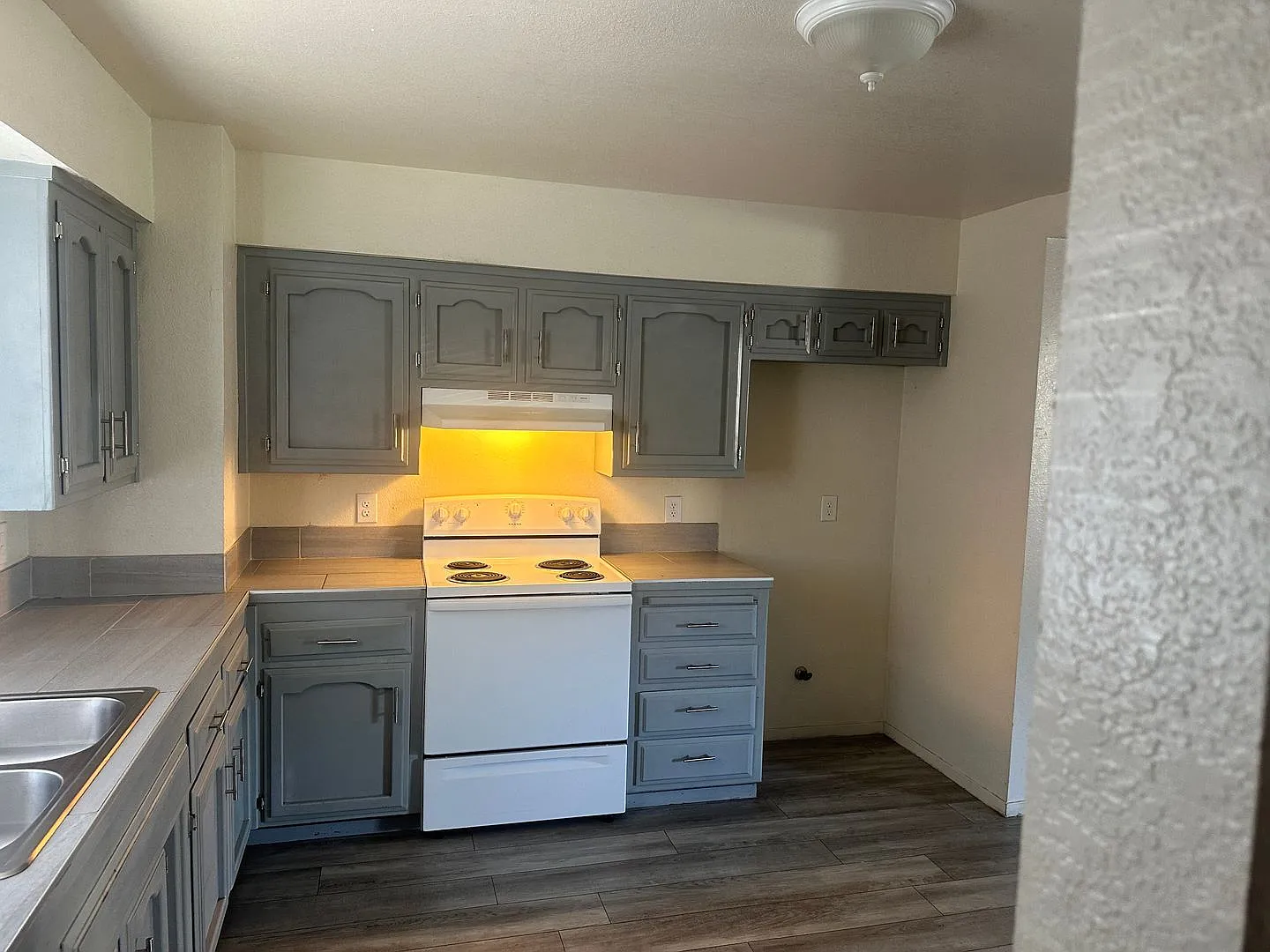 3402 Ashe Rd. — Photo 3