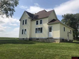 51502 336th St, Winthrop, MN 55396