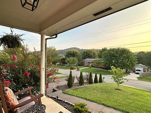 4th image of 550 Susong Dr