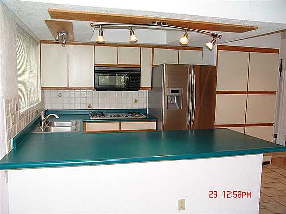 5th image of 10404 Adonis Dr