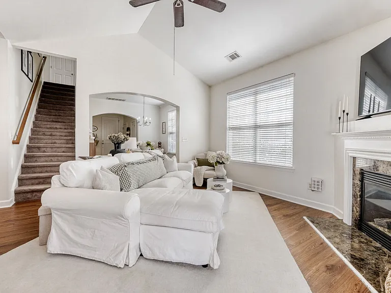 13718 Aldenbrook Dr — Photo 7