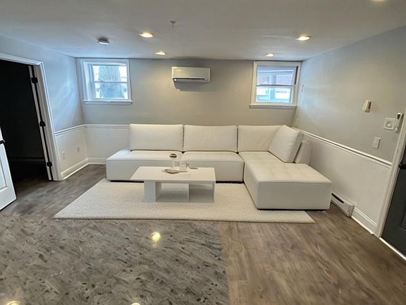 2nd image of 784 Washington Ave #B6