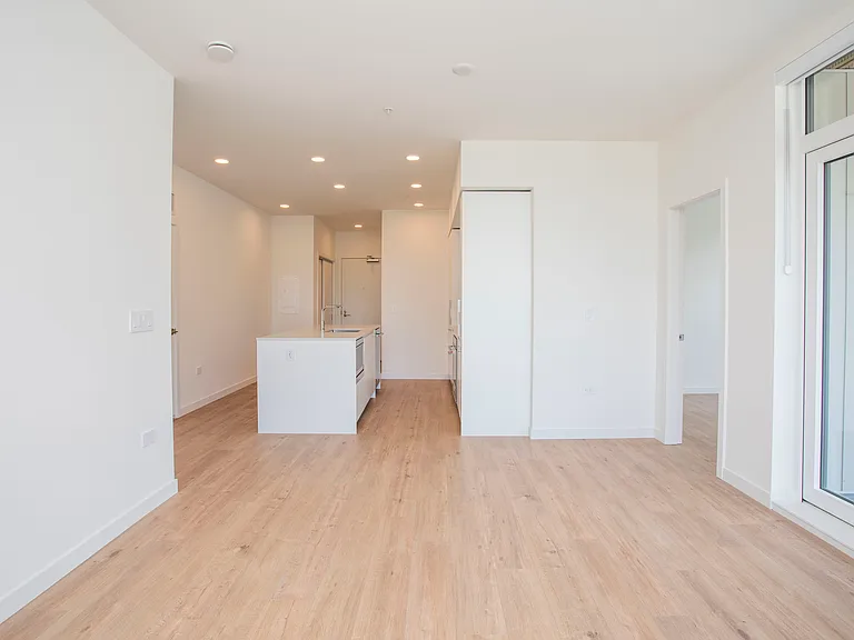 1500 Scott Cres #303 — Photo 10
