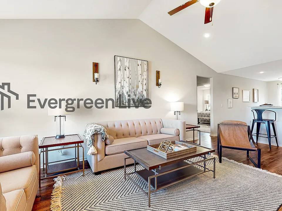 1068 Hilda Ln