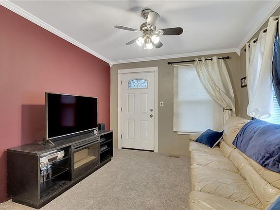 5th image of 151 Excelsior Ave