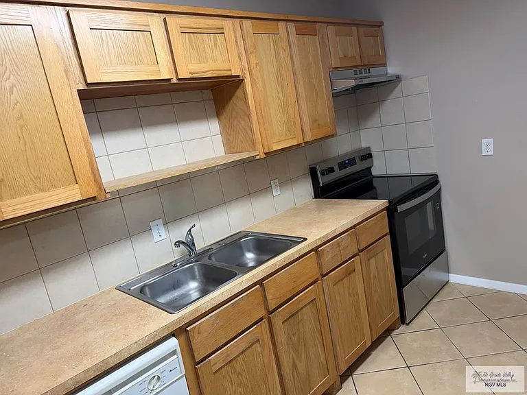 341 Jose Marti Blvd #102 — Photo 23