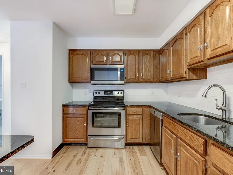 2751 Pennsylvania Ave #B103 — Photo 13