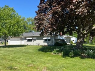 616 Rohda Dr, Waterford, WI 53185
