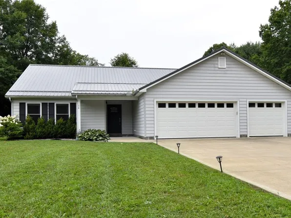 14 Chaffee Dr, Orwell, OH 44076