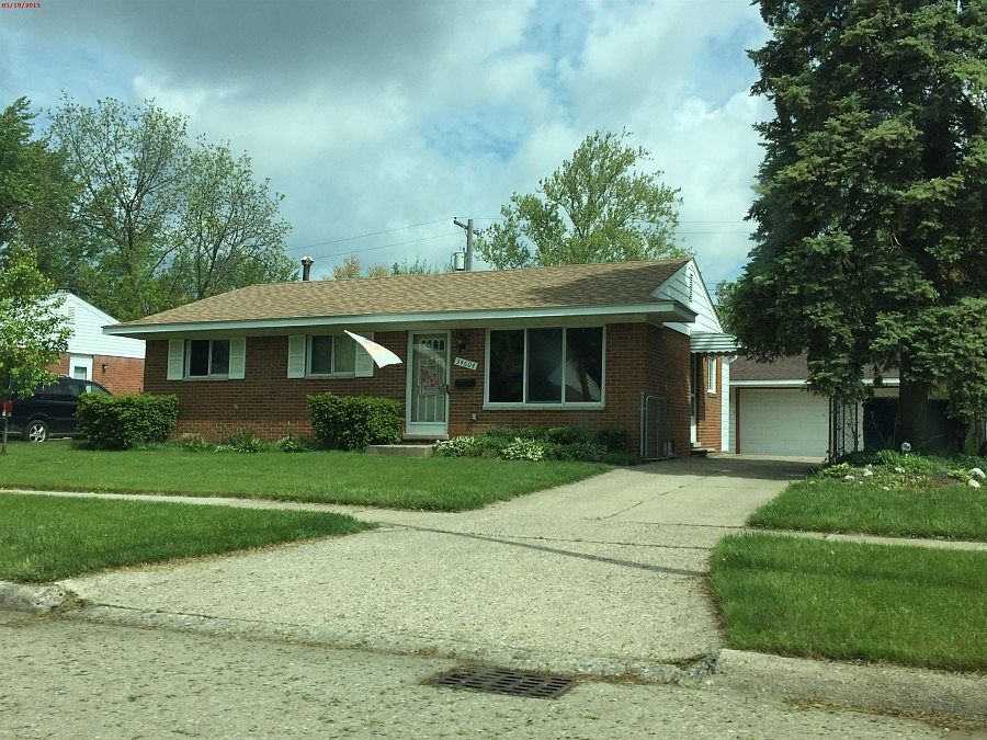 1st image of 34604 Nancy St