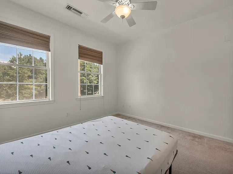 1 King Philip Dr #207 — Photo 8