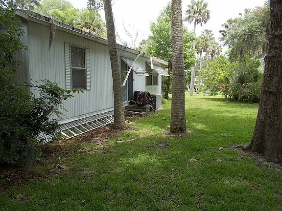 3rd image of 50 Windward Ct