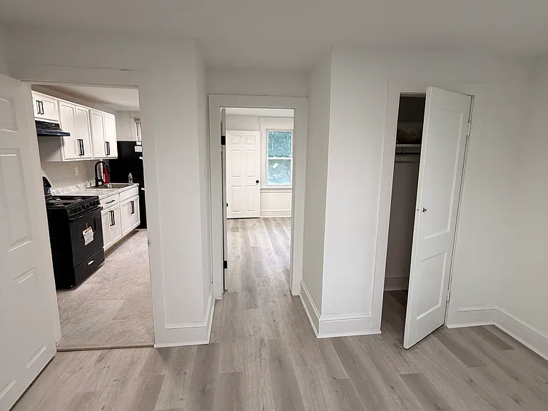 138 W Camden Ave #C — Photo 3