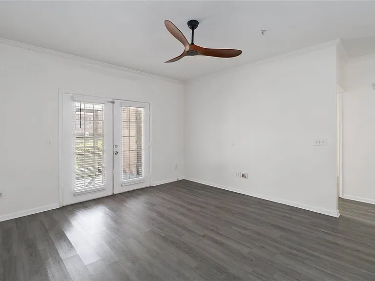 14316 Fredricksburg Dr #516 — Photo 11