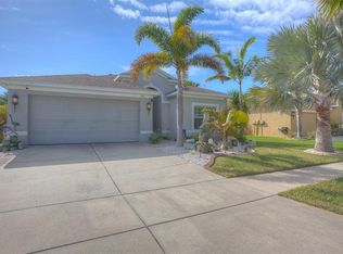 718 Griffen Heights Ct, Ruskin, FL 33570