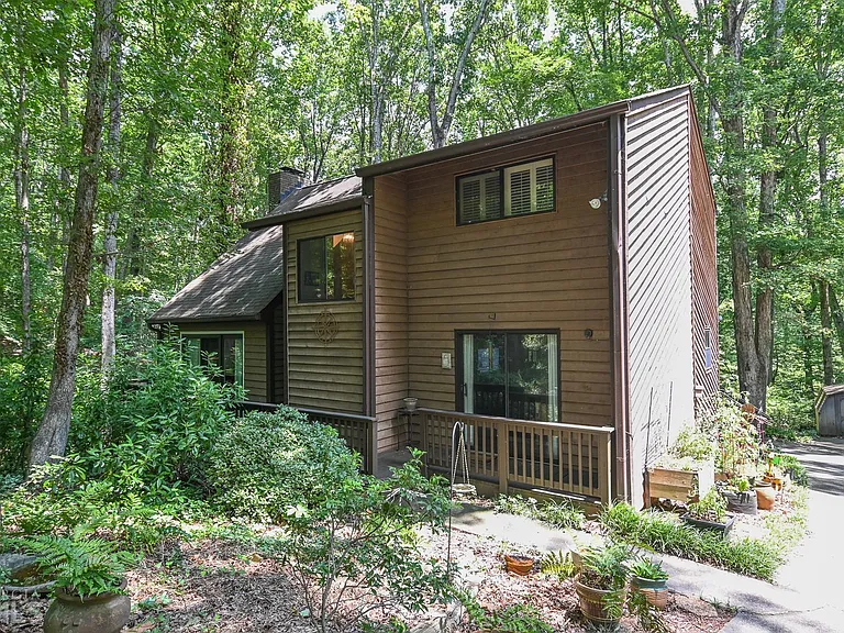 225 Snapfinger Dr — Photo 3