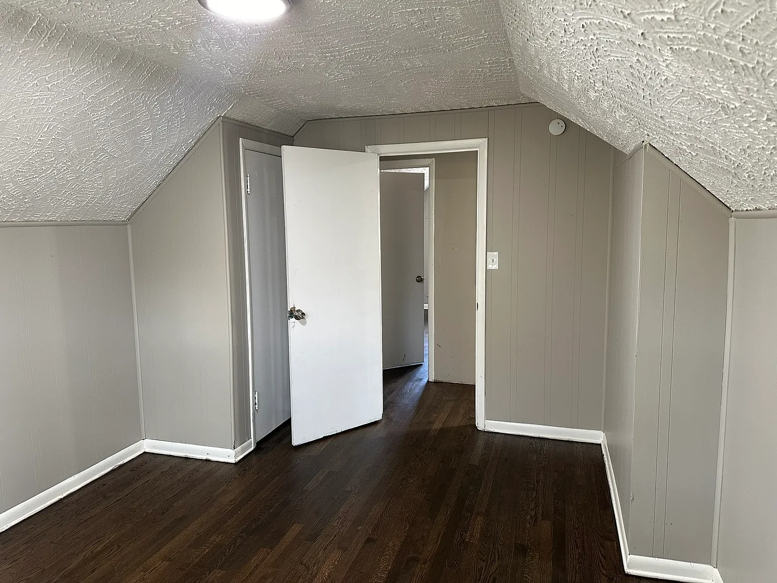 3821 East 58th Street - 1 — Photo 3