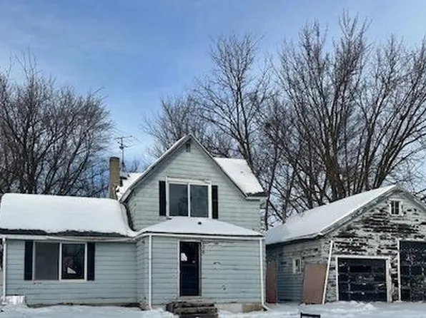 306 Maple St, Lyle, MN 55953