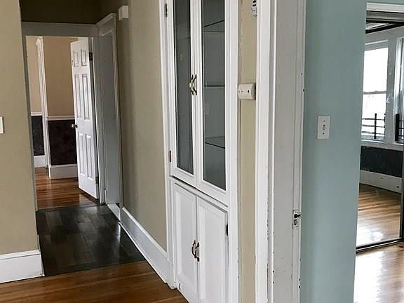 4th image of 52 Hughes St #52