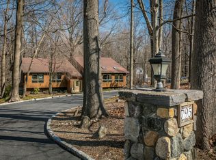 795 Pinesbridge Rd, Ossining, NY 10562