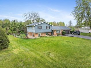 2673 N Lynnville Ct, Lindenwood, IL 61049