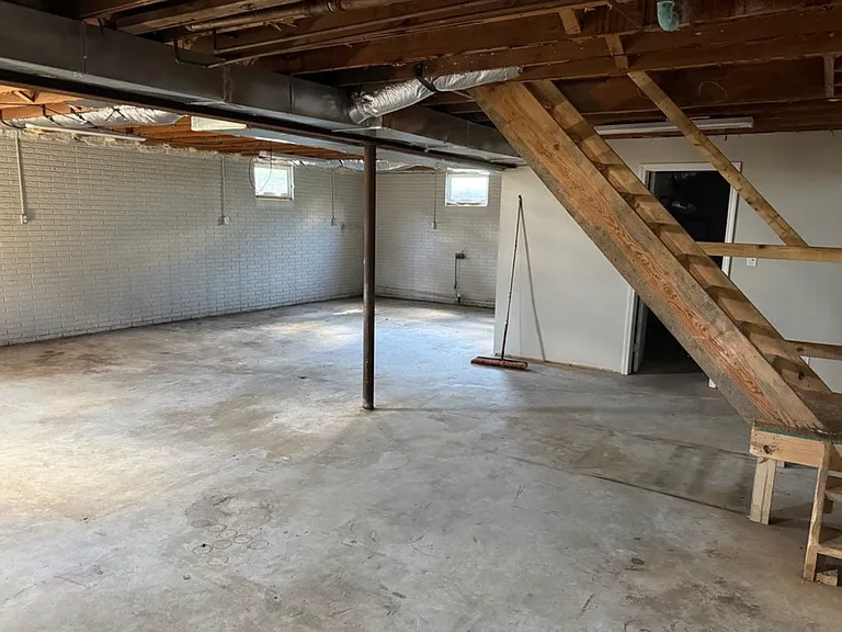 3446 N Old State Route 62 — Photo 1