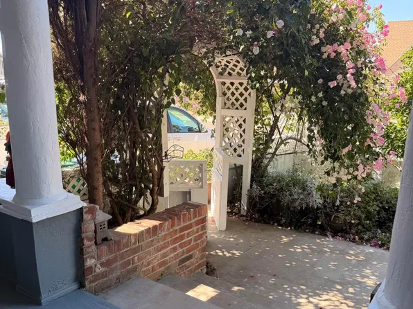 636 Joaquin St, Lodi, CA 95240