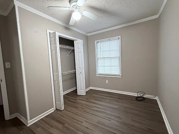 3rd image of 205 Harper St