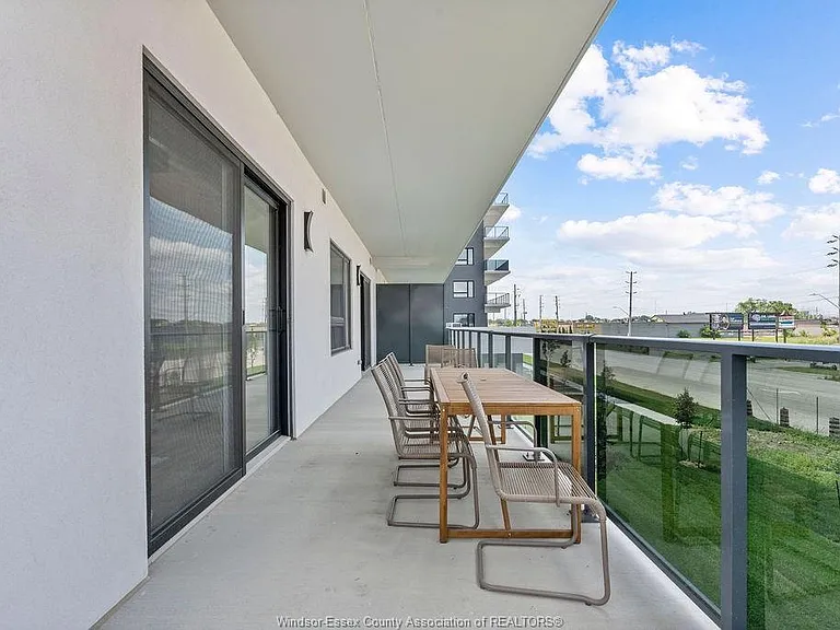 1530 Lauzon Rd #109 — Photo 46