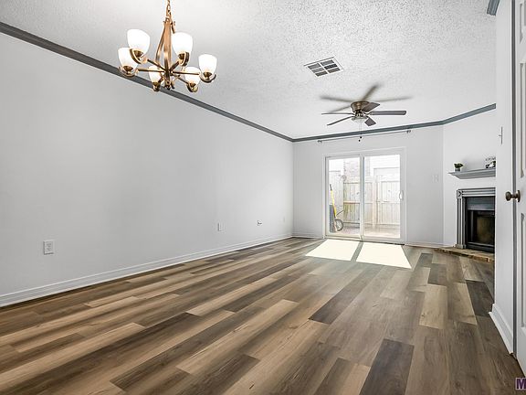 3rd image of 914 W Tony St #11-B