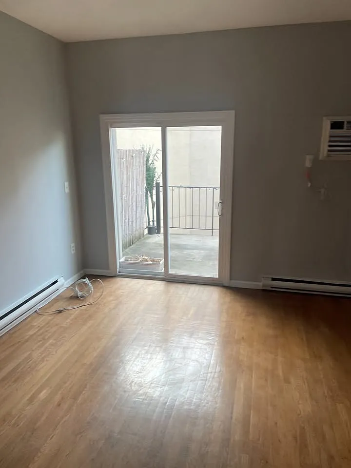 1 bed, 580 sqft, $3,200 — Photo 1