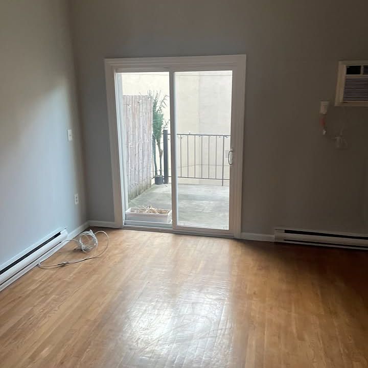 1st image of 58 Monroe St APT 4L
