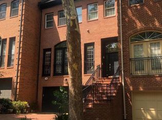 1597 N Colonial Ter, Arlington, VA 22209