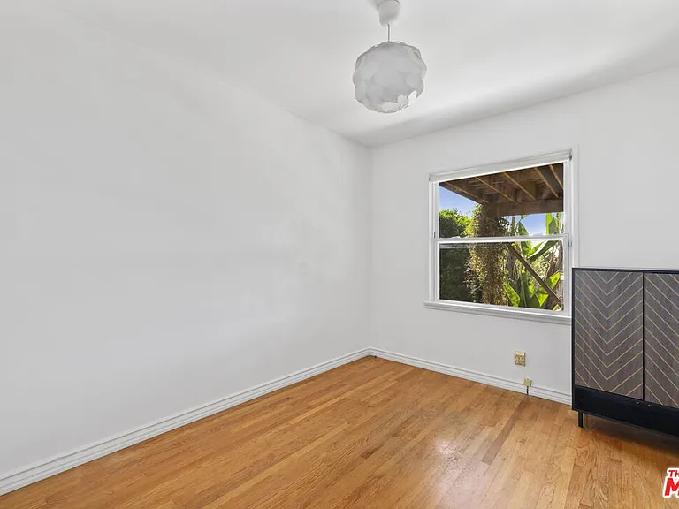 1808 Navy St — Photo 14