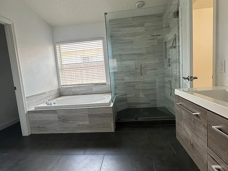 10421 Paragon Pl — Photo 16