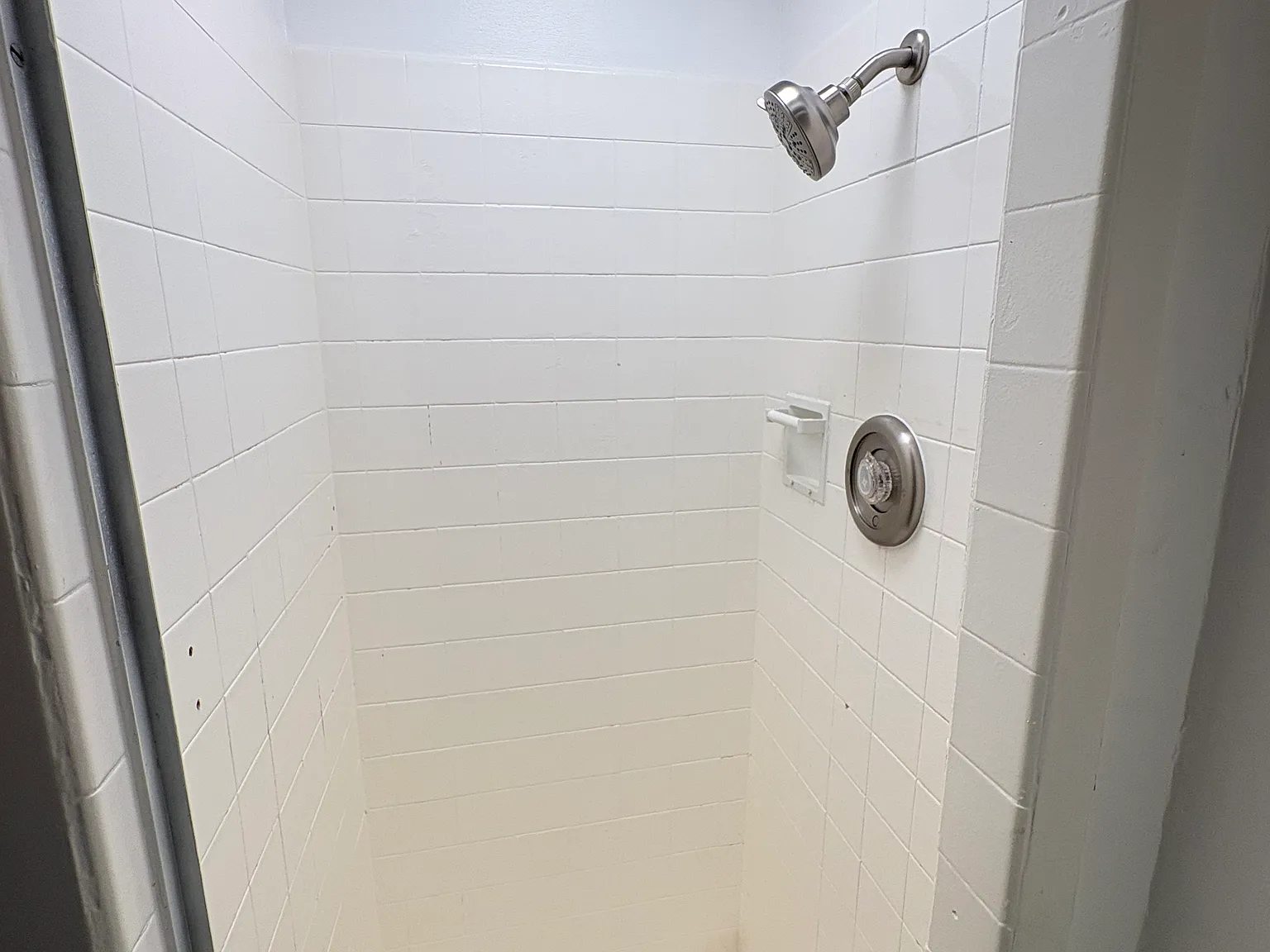 1 bed, 450 sqft, $1,295 — Photo 4