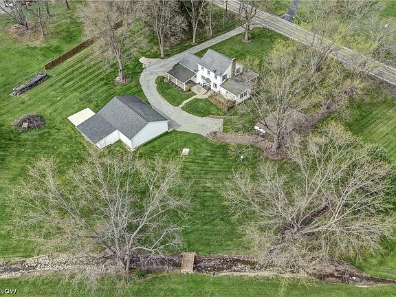 3rd image of 2736 Newgarden Rd