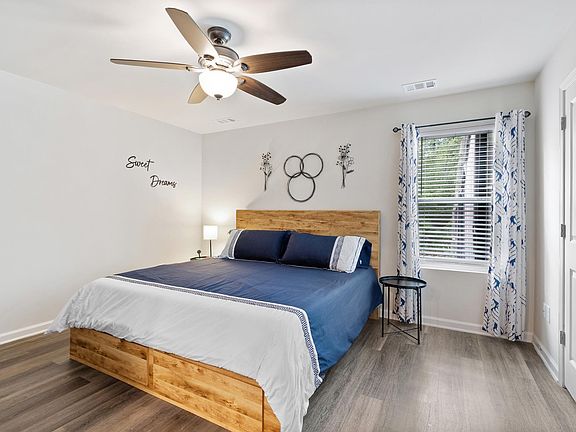 5th image of 112 Heather Gln