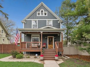 6826 N Osceola Ave, Chicago, IL 60631